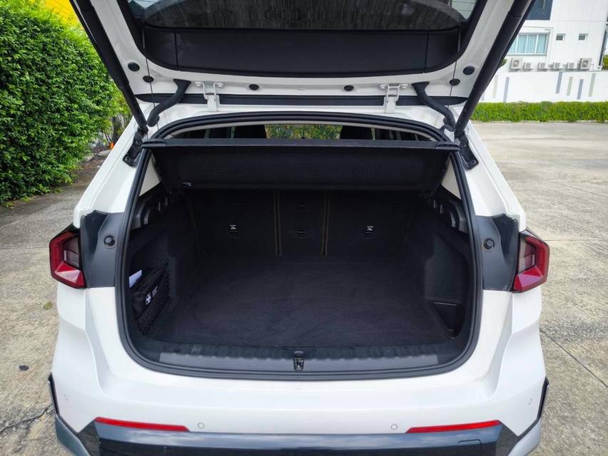 BMW X1 sDrive20i xLine (โฉมU11 ปี2024)เลขไมล์ 30,xxx km. รูปที่ 10