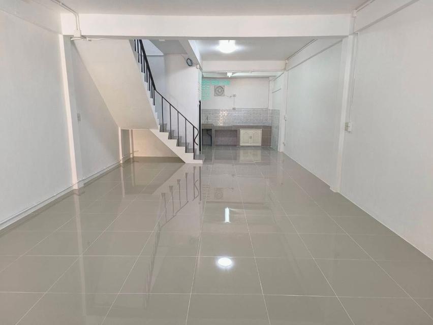 ให้เช่า ทาวน์โฮม รีโนเวทใหม่สะพานควาย สุทธิสาร อินทามาระ 200 ตรม. 23 ตร.วา 2ห้องนอน ใกล้BTSสะพานควาย เหมาะเป็นออฟิตหรืออ