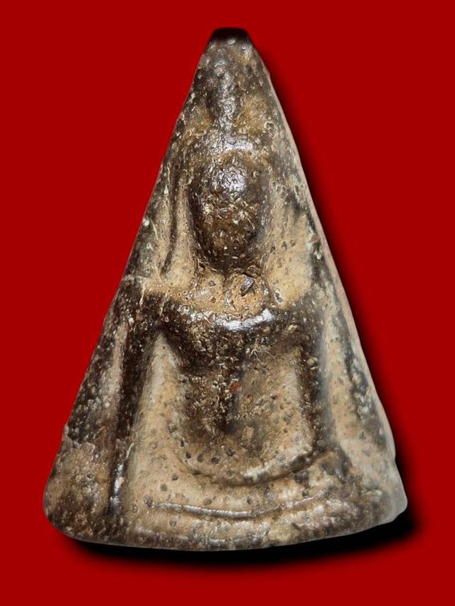 พระกรุ พระเครื่อง นางพญา