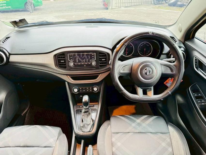 MG3 1.5 D ปี : 2022 เกียร์ : ออโต้ เครื่อง1,500 CC สี : OPTION : AIRBAG 2 ใบ เบรค ABS วิทยุ CD ก.ไฟฟ้า ล้อแม็ค เซ็นเซอร์หลัง เครื่องยนต์ 1.5 ลิตร  6