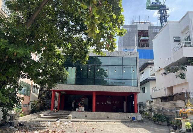 ให้เช่าสำนักงาน 2.5 ชั้น 200 ตร.ว. ตึกสแตนด์อโลน ซ.ประชาสงเคราะห์ 33 เขตดินแดง 1