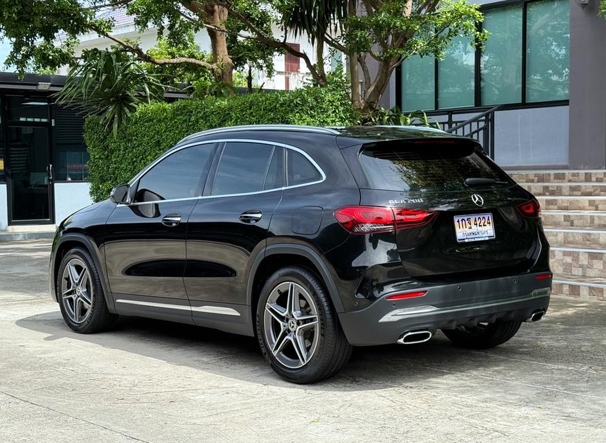 2022 BENZ GLA200 AMG รถมือเดียว 30,000 กม สภาพป้ายแดง รถเข้าศูนย์ทุกระยะ ไม่เคยมีอุบัติเหตุครับ 6