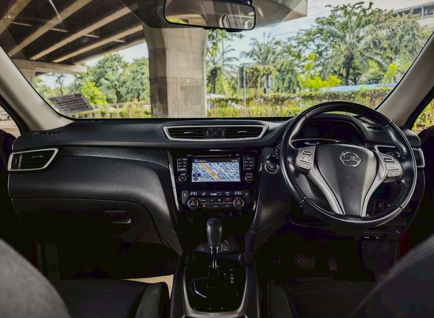 Nissan X-Trail 2.0 V 4WD ปี 2015  5