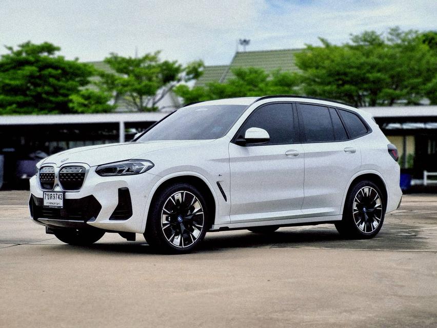 BMW iX3 M-Sport RHD ปี 2022 ไมล์ 43,xxx km.