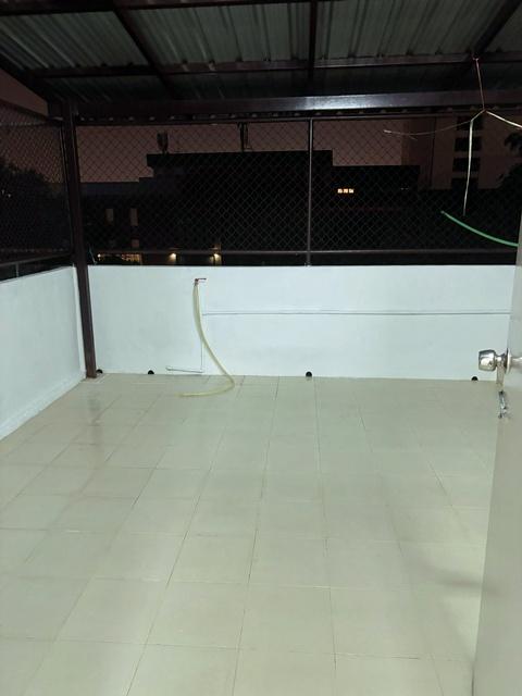 MRTรามอินทรา กม.8 2.9กม.ซอยเสรีไทย 44-52 สวนสยาม อาคาร 3.5 ชั้น 3 นอน 3 น้ำ 20 ตร.วา. 260 ตร.ม. แฟชั่นไอส์แลนด์ 3.5 กม. 7