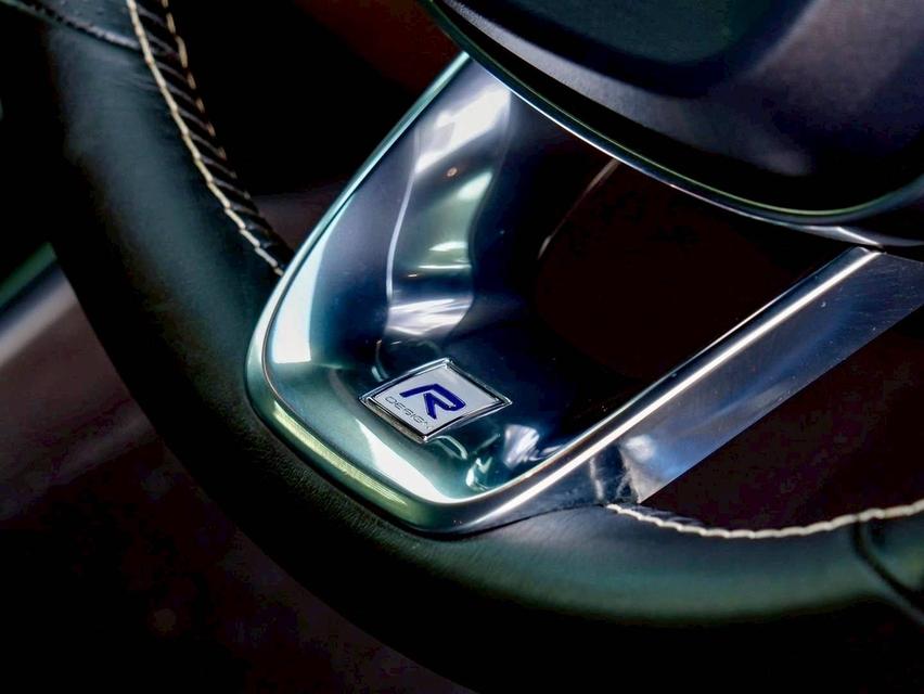 รหัสรถ PR9886 Volvo XC40 T5 AWD R-Design รุ่น Top Fulloption เจ้าของเดียวออกห้าง Volvo Thailand ปี 2019 16