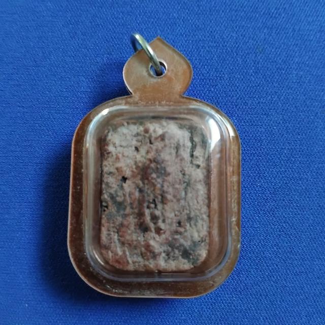 พระบ้านเก็บเก่า หลวงพ่อบานขี่ครุตเก่าๆ