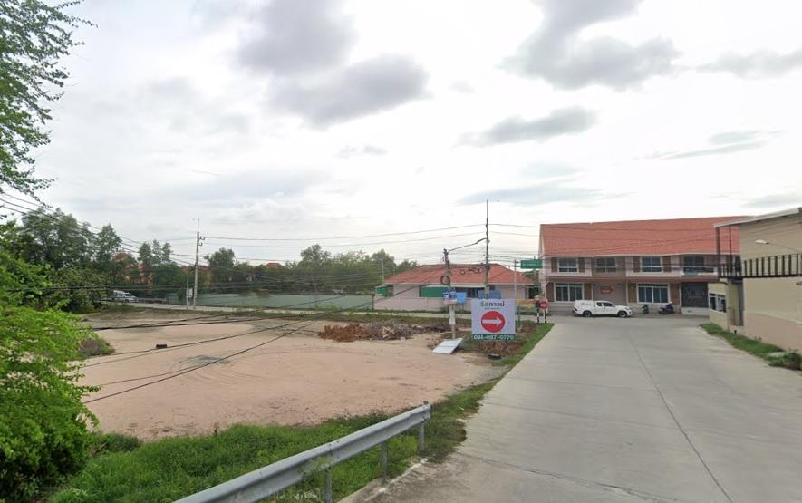 ขายที่ดินเปล่าแปลงมุม ขนาด 683 ตรว เหมาะสำหรับทำเซเว่นอีเลฟเว่น สไตล์สแตนอโลน คลองตำหรุ ชลบุรี. 4