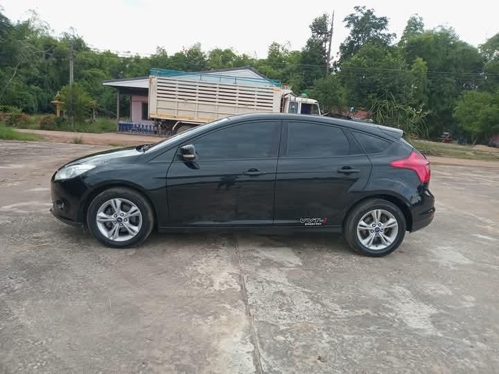 Ford Focus สีดำช 5