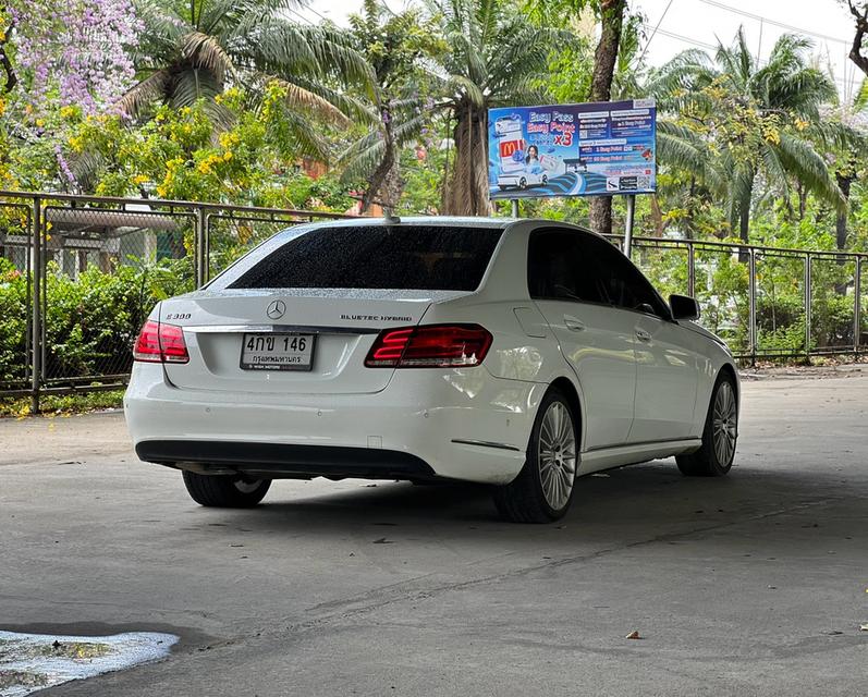 ขายรถ Benz E300 BLUETEC Hybrid W212  ปี 2015 สีขาว เกียร์ออโต้ 4