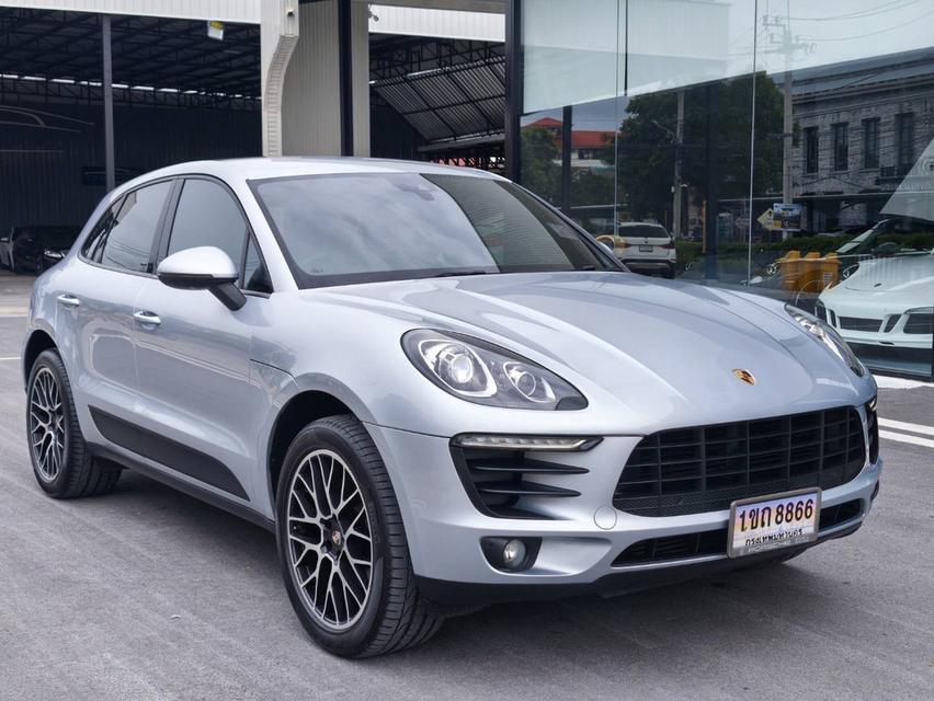 รหัสรถ KPV8866 PORSCHE MACAN 2.0 PDK 2018