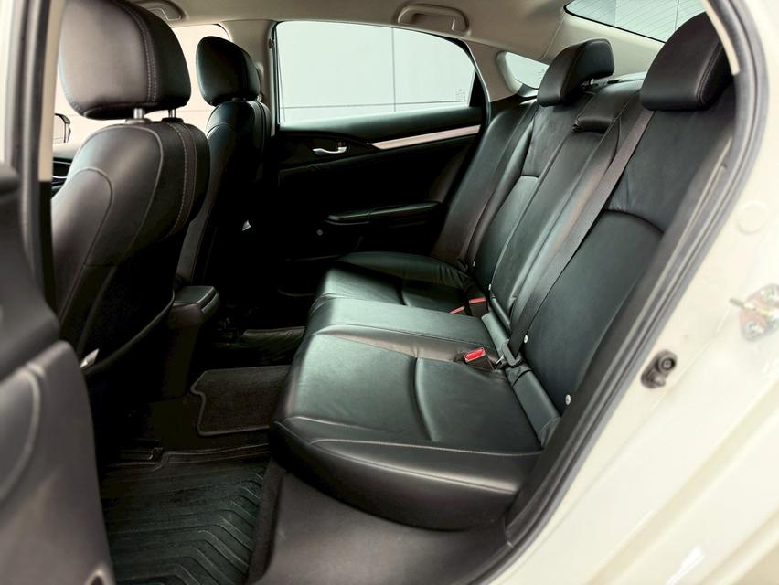 ขาย Hinda Civic 1.8El ปี20 16