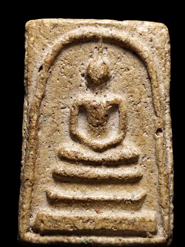 พระสมเด็จเนื้อหนึกนุ่มเลยครับ