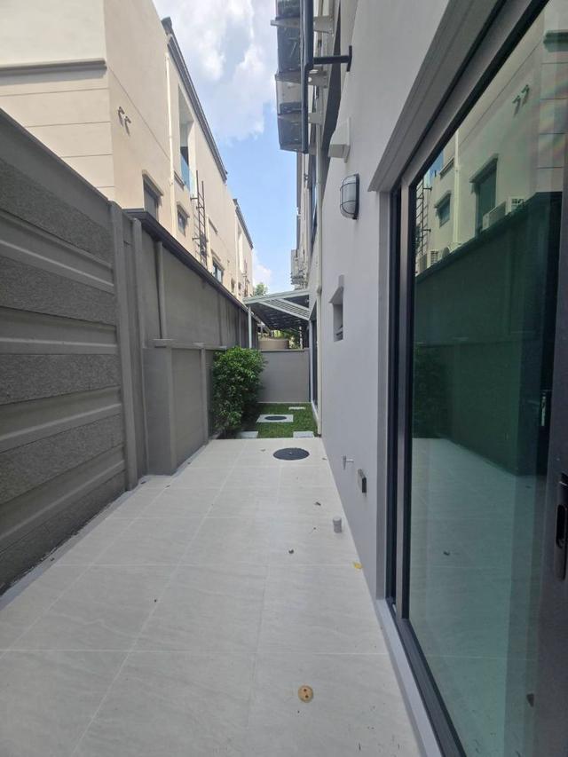 For rent, luxury 3-storey townhouse, Baan Klang Muang Classe Sukhumvit 77, new house, 1st hand, near BTS On Nut, On Nut 21 14