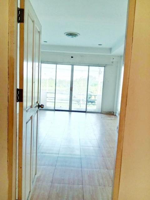 เดอะศาลายา เลเชอร์ ปาร์ค 750 ม.ให้เช่าอาคารพาณิชย์ 4 ชั้น 2 คูหาตีทะลุกัน 42 ตร.วา. 670 ตร.ม. ริมถนนใหญ่ ม.มหิดล ศาลายา 8