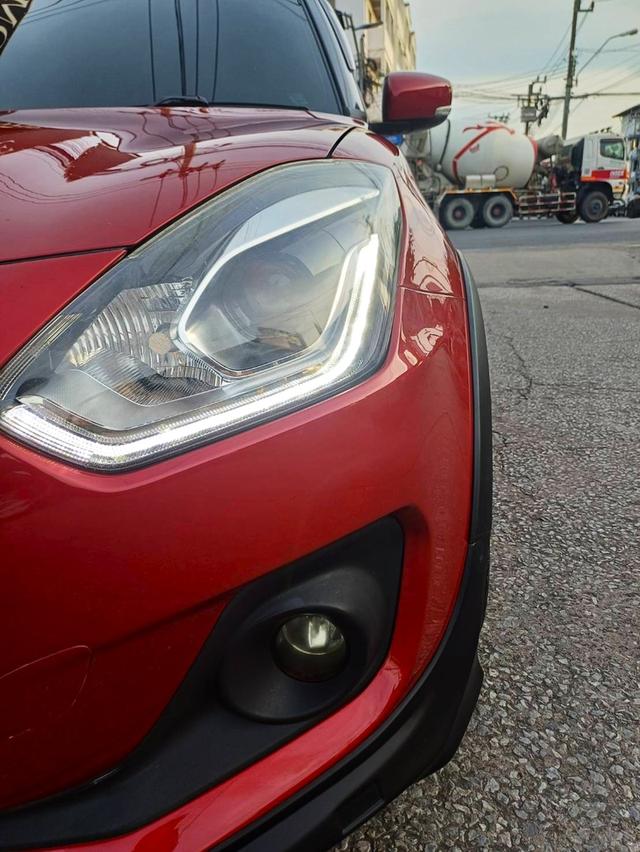 ปี2019 SUZUKI SWIFT NAVI AT TOP มือเดียวออกห้าง บุ๊คเซอร์วิสครบ 10