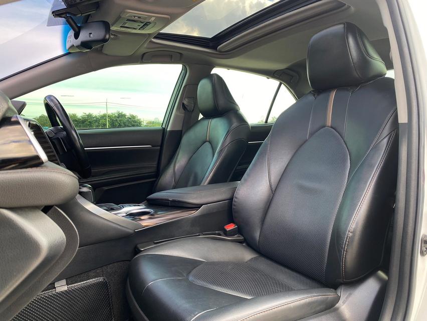 Toyota Camry 2.5G ปี20 18