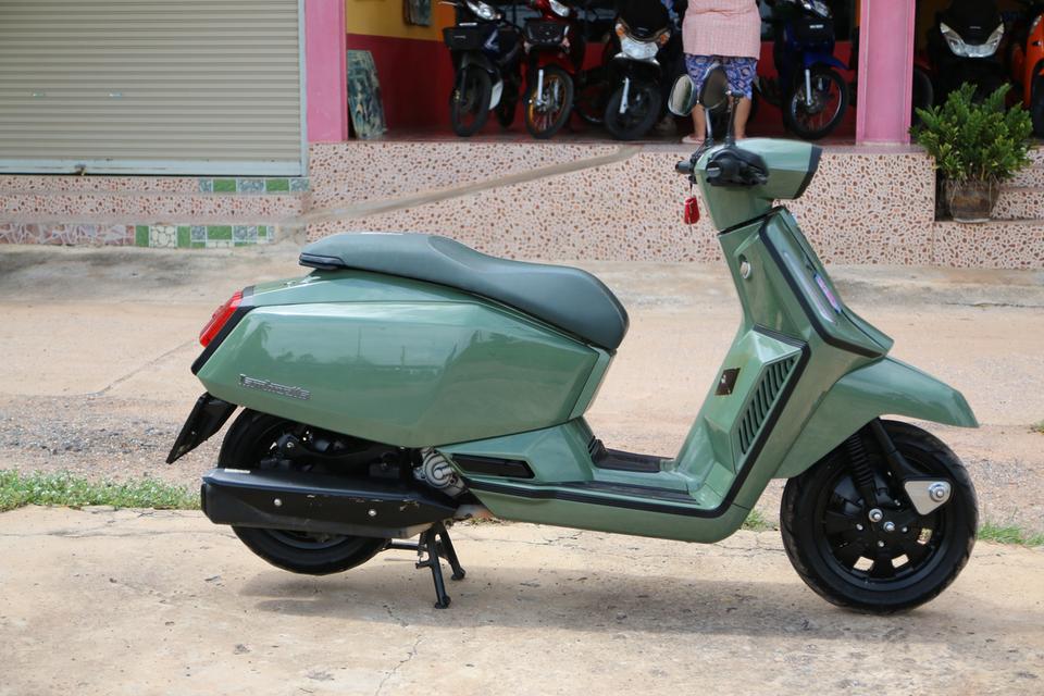 lambretta x 300 รถปี 2023 สภาพสวยรถมือเดียวป้ายแดง
