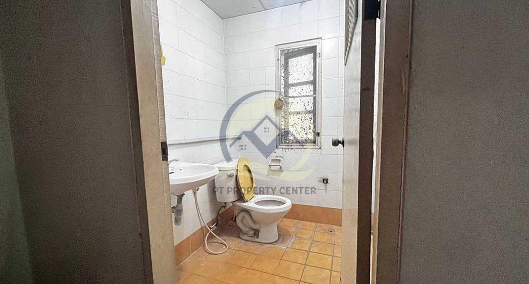 โครงการสรานนท์ ทาวน์โฮม 2.5 ชั้น ลาดพร้าว 101 ซอย 50 ขายตามสภาพ เหมาะสำหรับรีโนเวท ต่อรองได้ ทำเลโซนลาดพร้าว 15