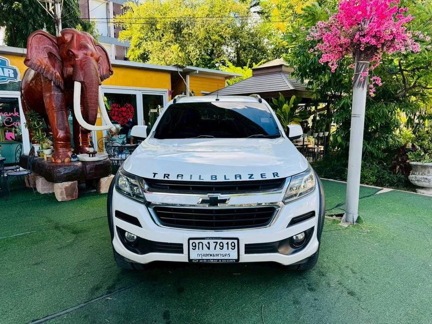 Chevrolet TRAILBLAZER รุ่น LT เครื่อง2.5cc.AUTO ปี 2019 ~รถ SUV ตัวใหญ่ ทรงสวย เท่ แข็งแรง