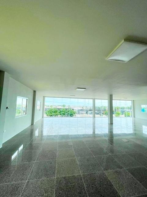 พร้อมลานจอดรถกว้าง ถ.พุทธมณฑลสาย 2-กาญจนาภิเษก ให้เช่าสำนักงาน 3 ชั้น 32ตร.วา. 362 ตร.ม. เดอะพาซิโอ พาร์ค 1.4 กม. คุณพ้ง 5