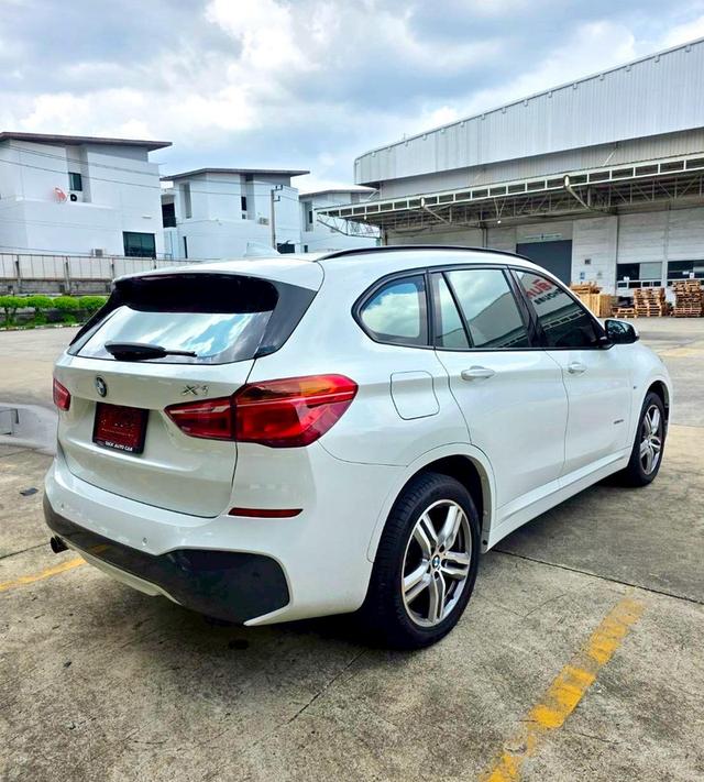 BMW X1 sDrive18d M sport สีขาว ปี 2018 ไมล์ 100,000 กม.