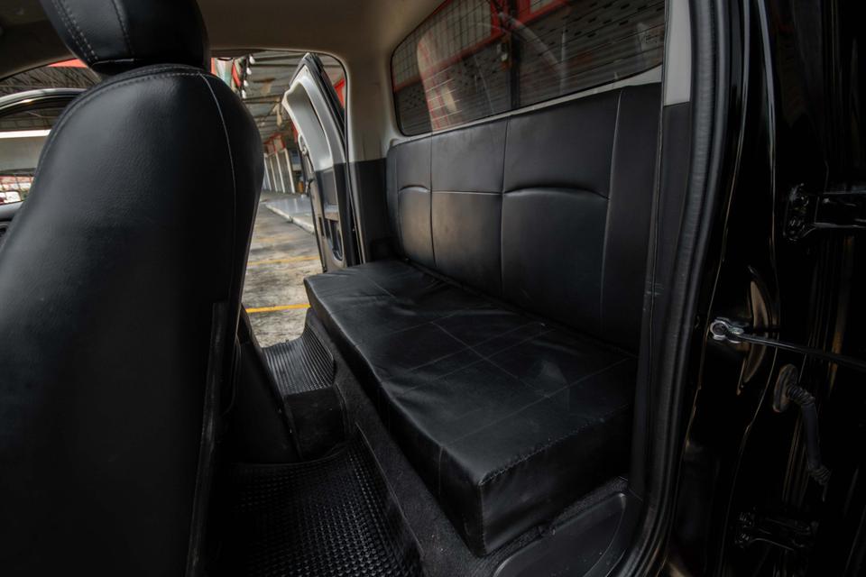 ปี 2018 Mitsubishi Triton 2.4GLS Plus Cab MT สีดำ ขับฟรี 60 วัน 5