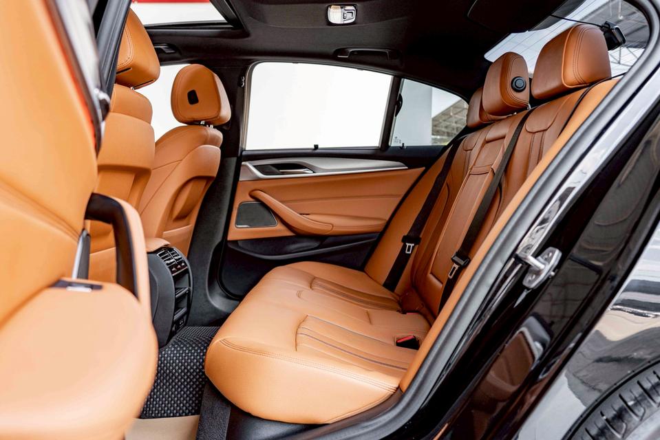 รหัสรถ NP8975 BMW 530e M SPORT ปีรถ : 2020 จด 2021 รูปที่ 14