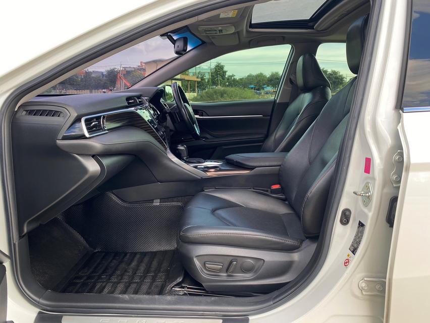 Toyota Camry 2.5G ปี20 17