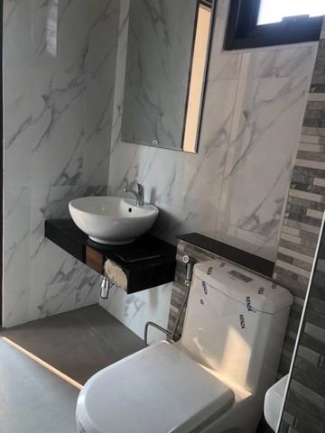 บ้าน หมู่บ้าน ใจกลางเมืองชลบุรี ขนาด = 0 RAI 0 Ngan 39 Square Wah 3779100 - ใกล้กับ หลังโกลบอลเฮ้าส์ ชลบุรี เข้าอยู่ได้ท 7