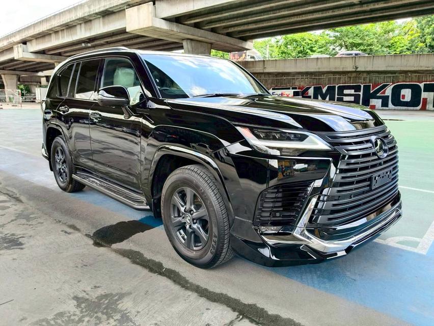 รหัสรถ PEAT53 LEXUS LX600 7 seat เครื่อง 3.5 turbo 415 แรงม้า