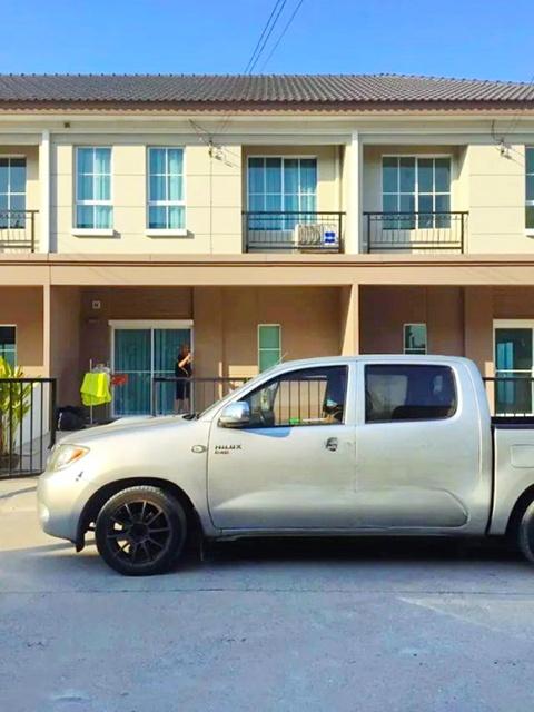 ลำลูกกา ให้เช่าทาวน์โฮม 2ชั้นติดถนนใหญ่ 18 ตร.วา. คลอง7 นิมิตใหม่-ไมตรีจิต145 ตร.ม. ตลาดเจริญกัลป์ คลอง.8 3นอน 2น้ำ 1