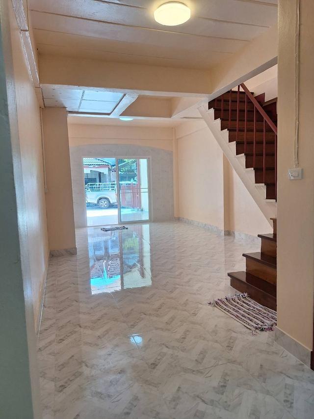 ขายถูก ทาวน์เฮ้าส์ 2 ชั้น ชุมชนประชาสำราญ หนองจอก รีโนเวทใหม่หมดทั้งหลัง 5