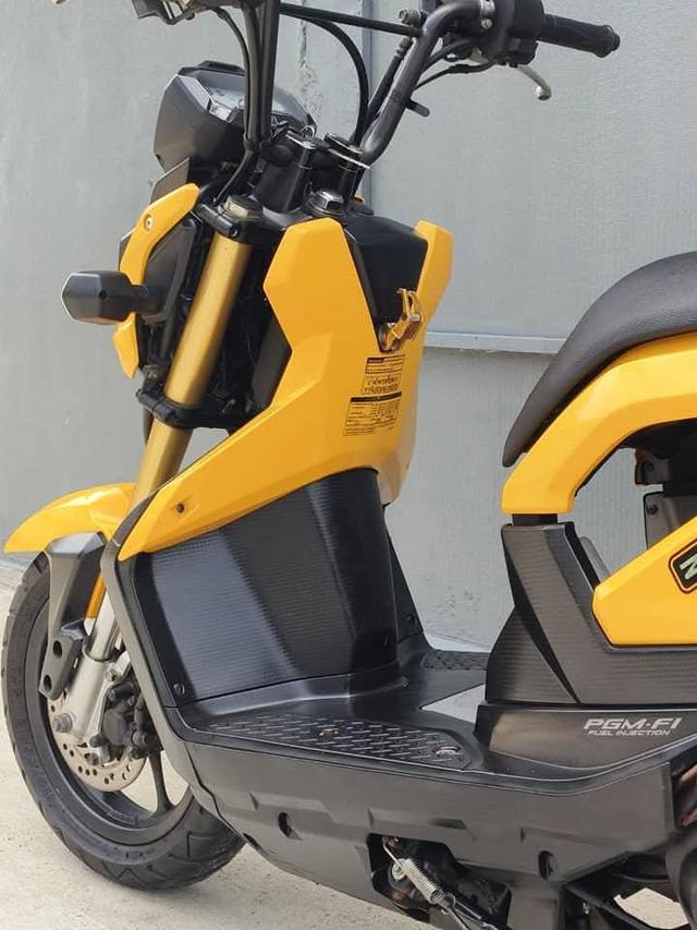 Honda Zoomer X สีเหลือง 11