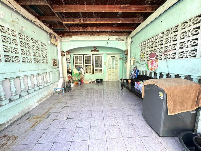 ทาวน์เฮ้าส์ รุ่งเรืองเฮ้าส์ พหลโยธิน 54 ใกล้ BTS สะพานใหม่ 2