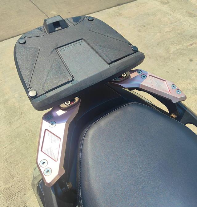 มอเตอร์ไซด์ Honda Forza 300 ปี 2019 รูปที่ 9