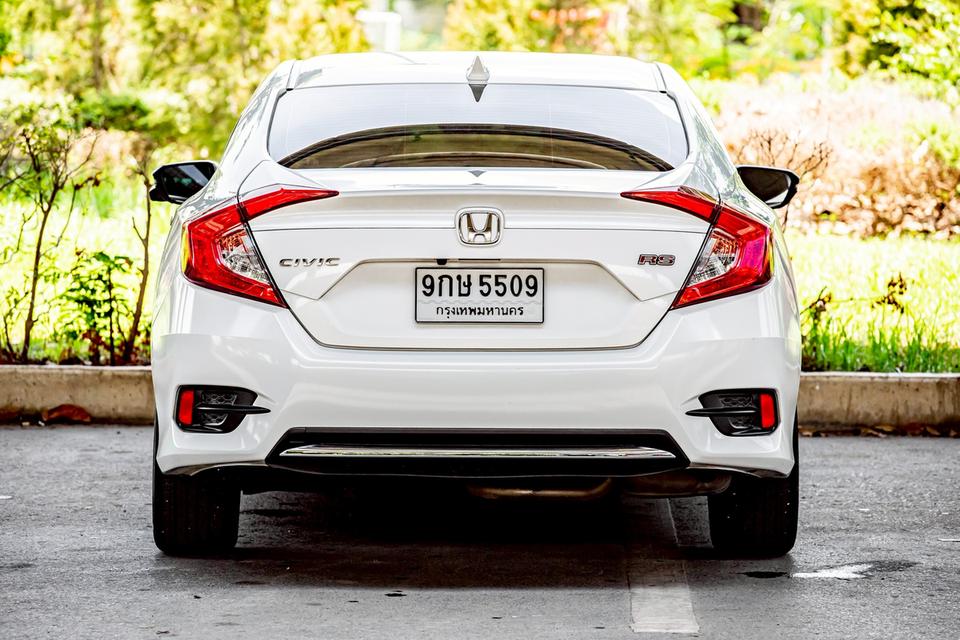 Honda Civic FC 1.8EL ปี2020 สีขาว มือเดียว แต่ง RS 6