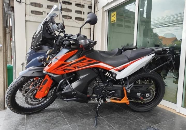 2021 KTM 790 Adventure 3