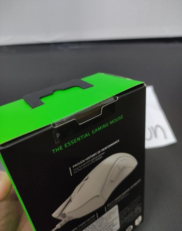 เมาส์ Razer Deathdder Essential สีขาว  3