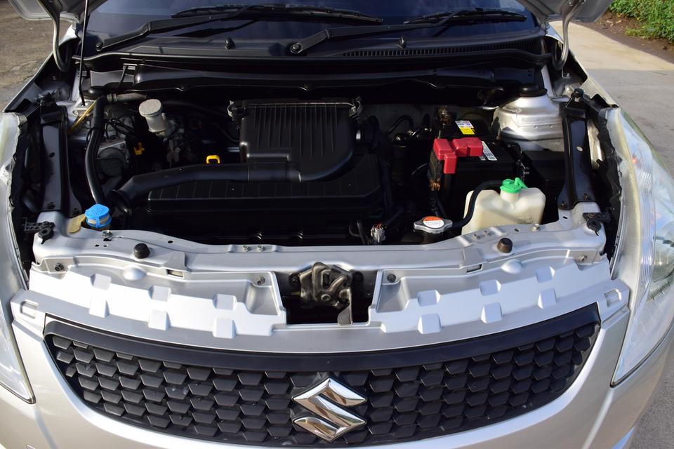 ขายพร้อมทะเบียนสวยๆ 155000 บาท SUZUKI SWIFT 1.2 ตัวท็อปสุด ออโต้ กุญแจคีเรท ภายในสวยกิ๊ฟ ขับสนุก ยางดันล็อป CD ABS AIRBAG โทร0957401229 ไลน์ UTBP รูปที่ 4