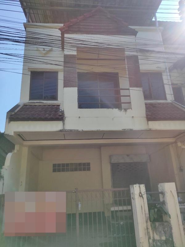 ขายด่วน! ทาวน์เฮ้าส์ เชียงใหม่ 3 ชั้น 3 ห้องนอน ทำเลดี ราคาพิเศษ เจ้าของขายเอง โทร 088-2852080 1