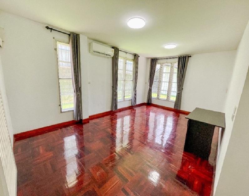 ให้เช่าบ้านเดี่ยว 2 ชั้น / Home Office หลังใหญ่ ซอยรามอินทรา เข้าซอยไม่ลึก ทำเลดีมาก / ปากซอยรถไฟฟ้า เดินได้ 7