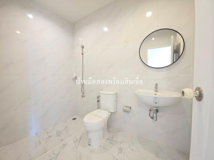 อาคารพานิชย์ 3 ชั้น ถ.รามคำแหง 20