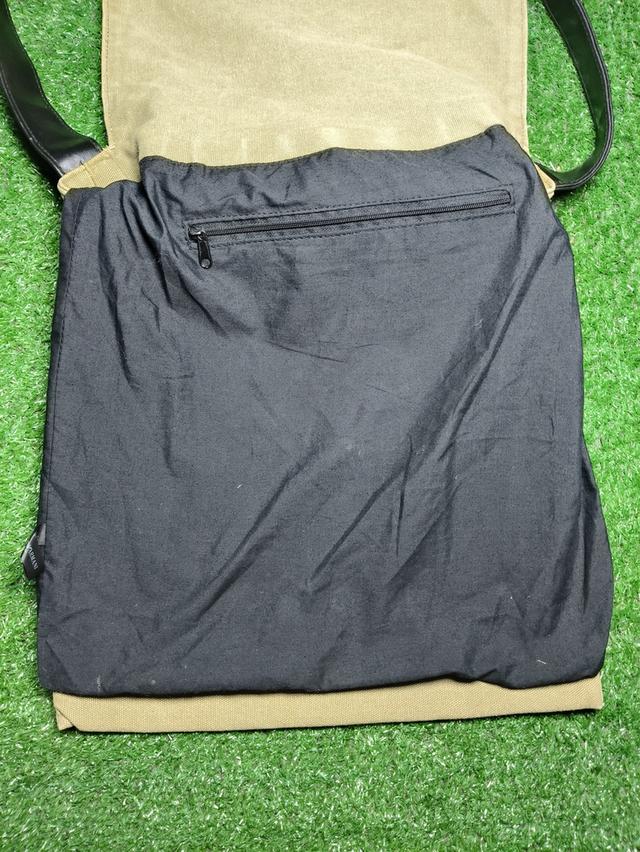 Vintage Emporio Armani Parfums Sling Bag รูปที่ 6