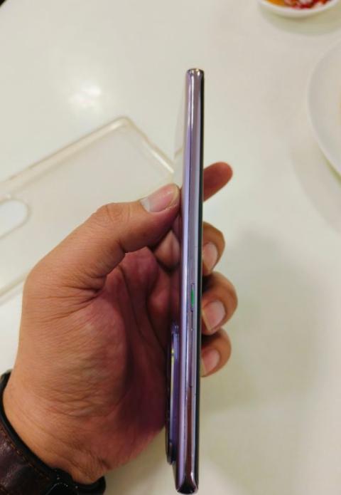 ขาย OPPO Reno10 Pro สีฟ้า 8