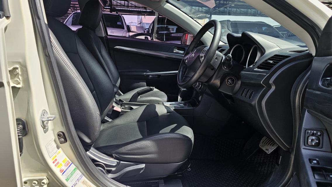 ขายรถ Mitsubishi Lancer EX 1.8GLS LTD Sedan ปี 2012 สีขาว เกียร์ออโต้ รูปที่ 8