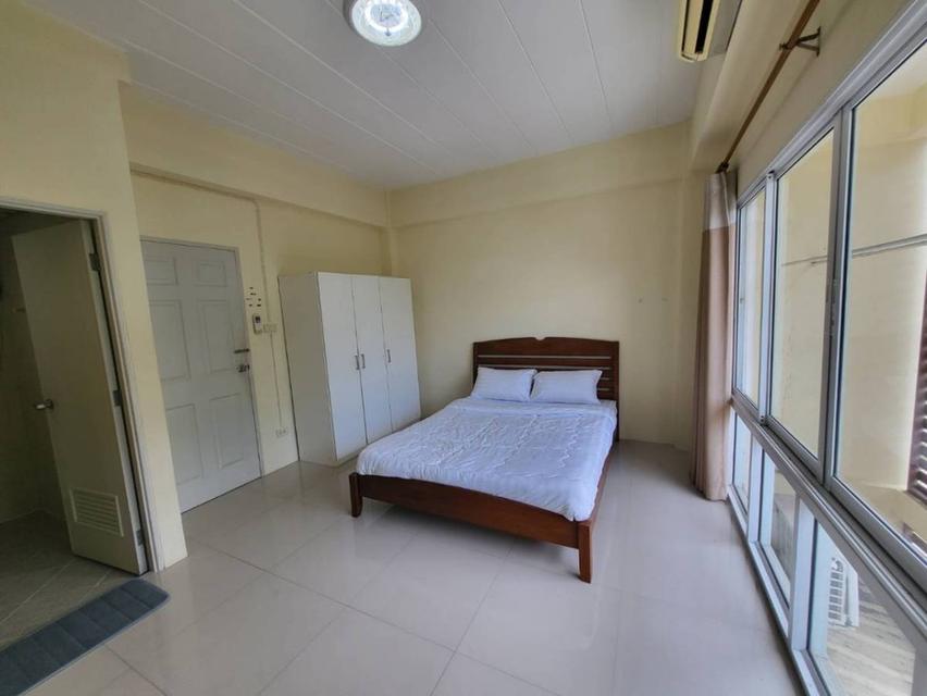 หอพักทาวน์โฮม 8 ห้อง 4