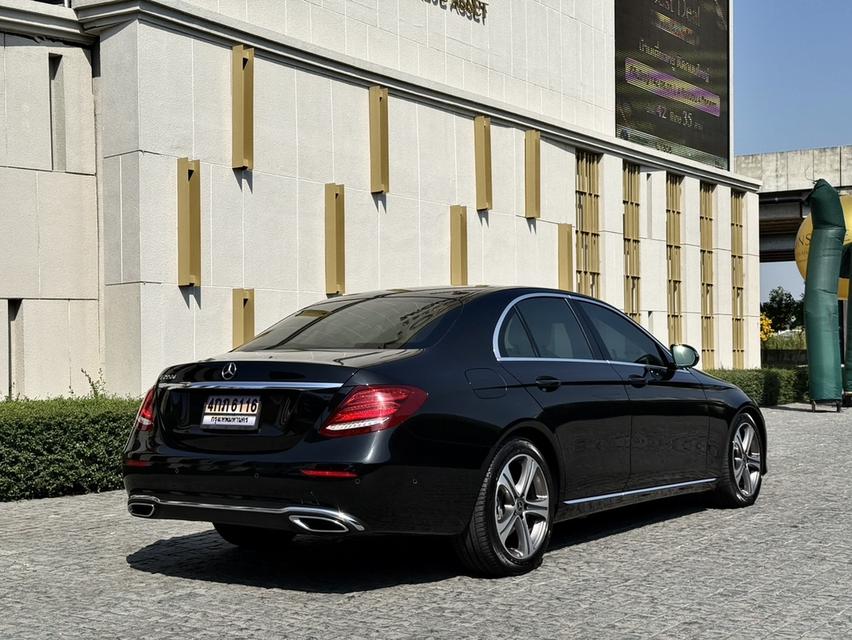 Mercedes Benz E220d Sport รูปที่ 5