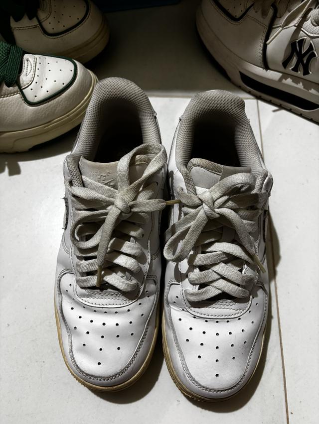 รองเท้าผ้าใบ NIKE air force 1