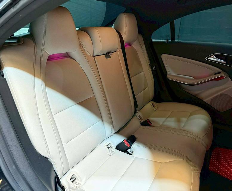 🚗Mercedes-Benz CLA200 Urban Facelift ปี 2017 รูปที่ 9